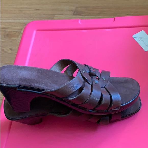 Leather sandals - Picture 3 of 3